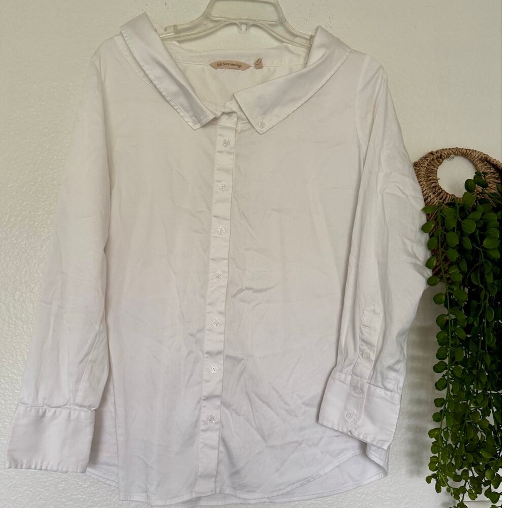 Soft Surroundings White Button Down Portrait Collar Size M